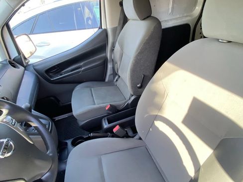 Used 2021 Nissan NV200 S FWD image 4