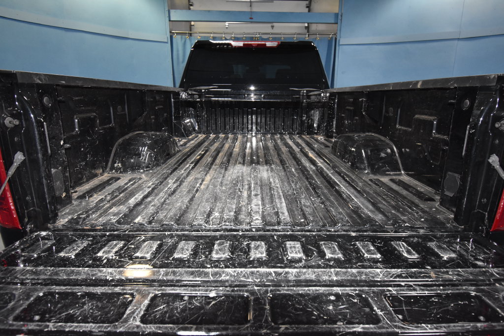 Used 2025 Chevrolet Silverado 2500 LT AWD/4WD image 31