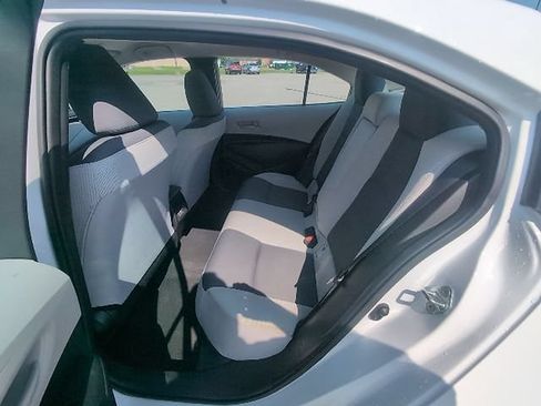 Used 2025 Toyota Corolla LE FWD image 11