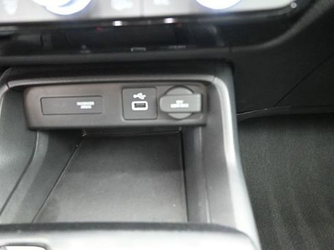 Used 2022 Honda Civic EX-L image 4