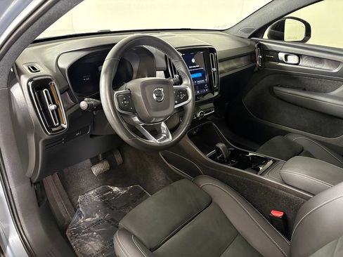 Used 2023 Volvo C40 P8 Recharge Ultimate w/ Protection Package Premier AWD/4WD image 20