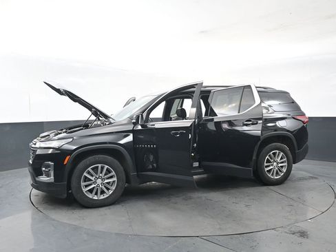 Certified 2022 Chevrolet Traverse LT image 31