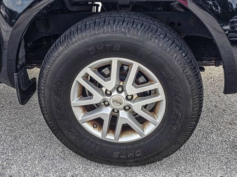 Used 2015 Nissan Frontier SV w/ SV Value Truck Package RWD image 7