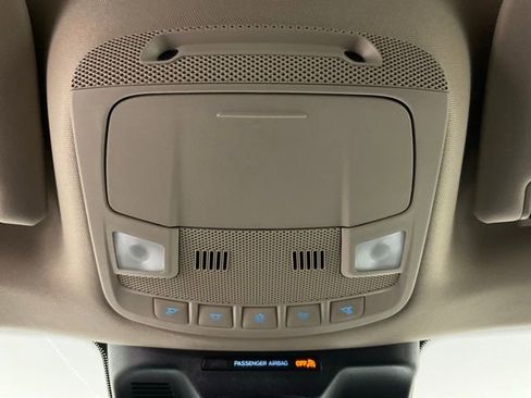 Certified 2024 Ford Expedition XLT image 22