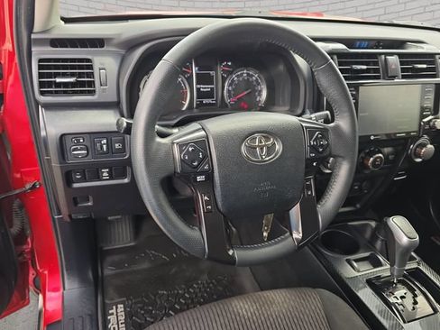 Used 2020 Toyota 4Runner TRD Off-Road AWD/4WD image 16