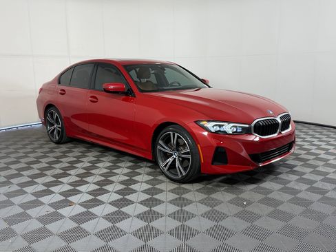 Used 2023 BMW 330i Sedan w/ Premium Package image 7
