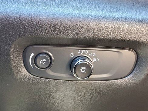 Certified 2023 Chevrolet Traverse RS image 21