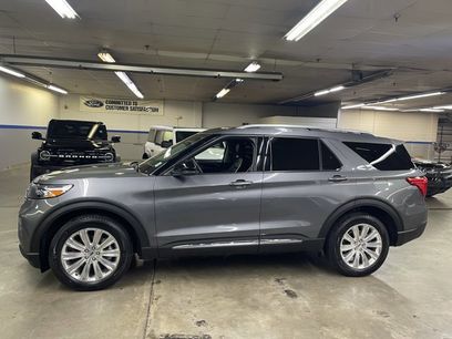 Certified 2022 Ford Explorer Limited w/ Limited Technology Package