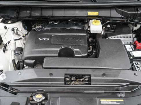 Used 2023 Nissan Pathfinder SL AWD/4WD image 32