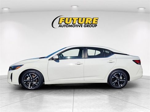 Used 2024 Nissan Sentra SV image 6