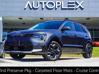 Used 2024 Kia Niro Wind FWD video 1