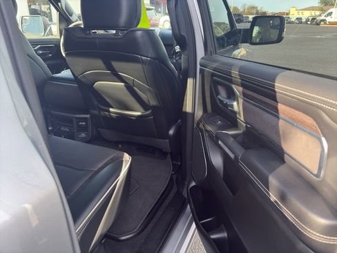 Used 2025 RAM 1500 Laramie image 22