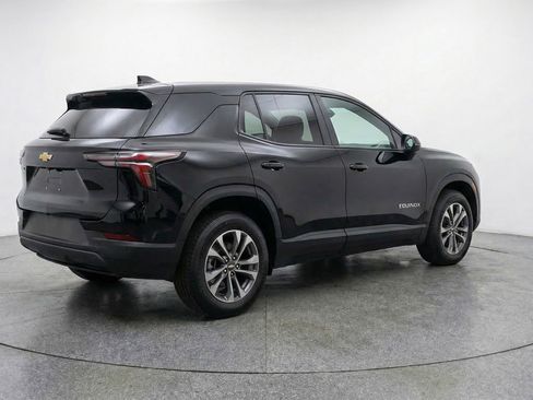 Used 2025 Chevrolet Equinox LT FWD image 9