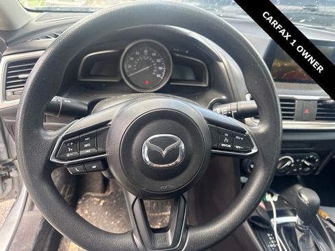 Used 2017 MAZDA MAZDA3 Sport FWD image 10