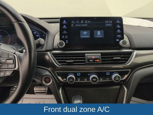 Used 2018 Honda Accord Sport image 15