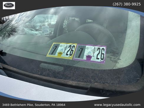 Used 2011 Ford Escape XLT w/ 201A Rapid Spec Order Code image 19