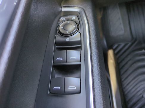 Used 2023 GMC Sierra 1500 Elevation image 22