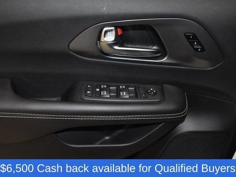 New 2026 Chrysler Pacifica Select w/ S Appearance Package FWD image 26