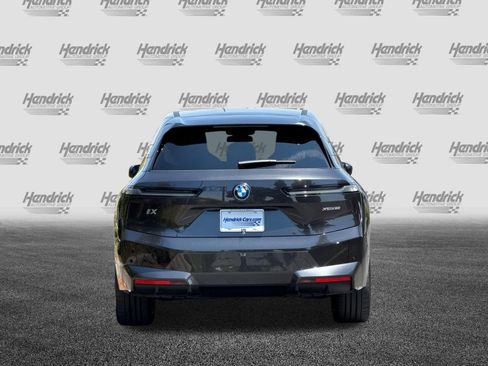 Used 2024 BMW iX xDrive50 w/ Premium Package AWD/4WD image 6