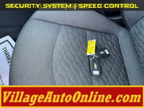 Used 2018 Chevrolet Equinox LT image 20