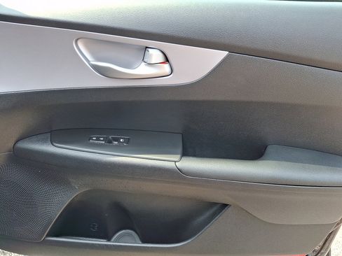 Used 2024 Kia Forte LXS FWD image 10
