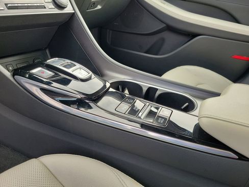 Used 2022 Hyundai Sonata Limited FWD image 29