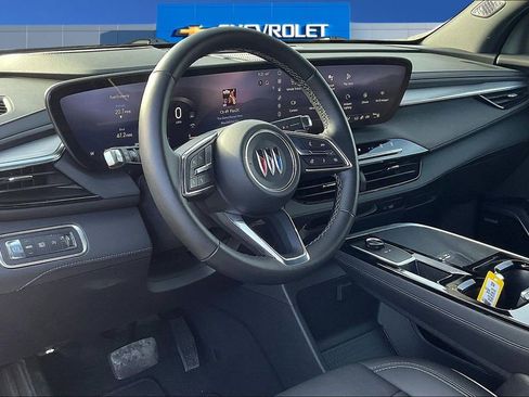 Used 2025 Buick Enclave Preferred image 17
