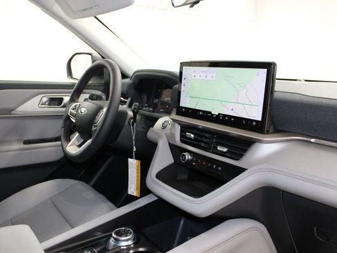 New 2026 Ford Explorer Active image 34