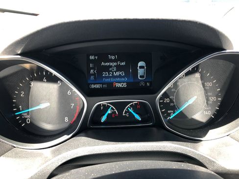 Used 2018 Ford Escape SE w/ SE Sync 3 Package AWD/4WD image 24
