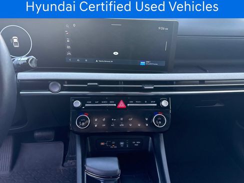 Certified 2025 Hyundai Santa Cruz Limited AWD/4WD image 23