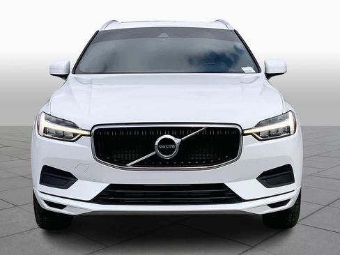 Used 2020 Volvo XC60 T5 Momentum image 4