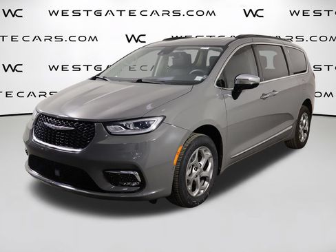 Used 2023 Chrysler Pacifica Limited w/ Uconnect Theater Family Group AWD/4WD image 1