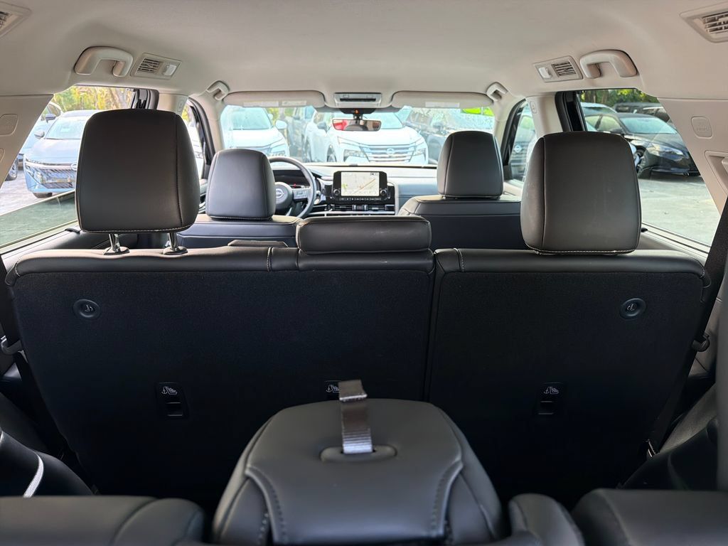 Certified 2025 Nissan Pathfinder SL AWD/4WD image 37