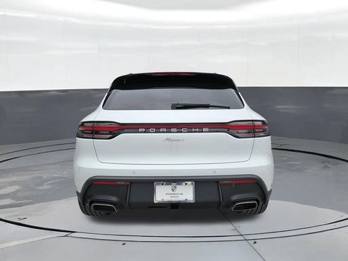 New 2026 Porsche Macan AWD/4WD image 6