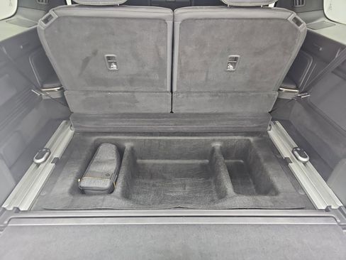 Used 2023 Rivian R1S Adventure AWD/4WD image 26