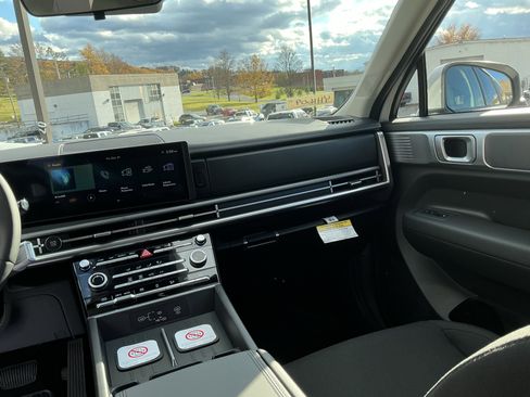 New 2026 Hyundai Santa Fe SE image 16