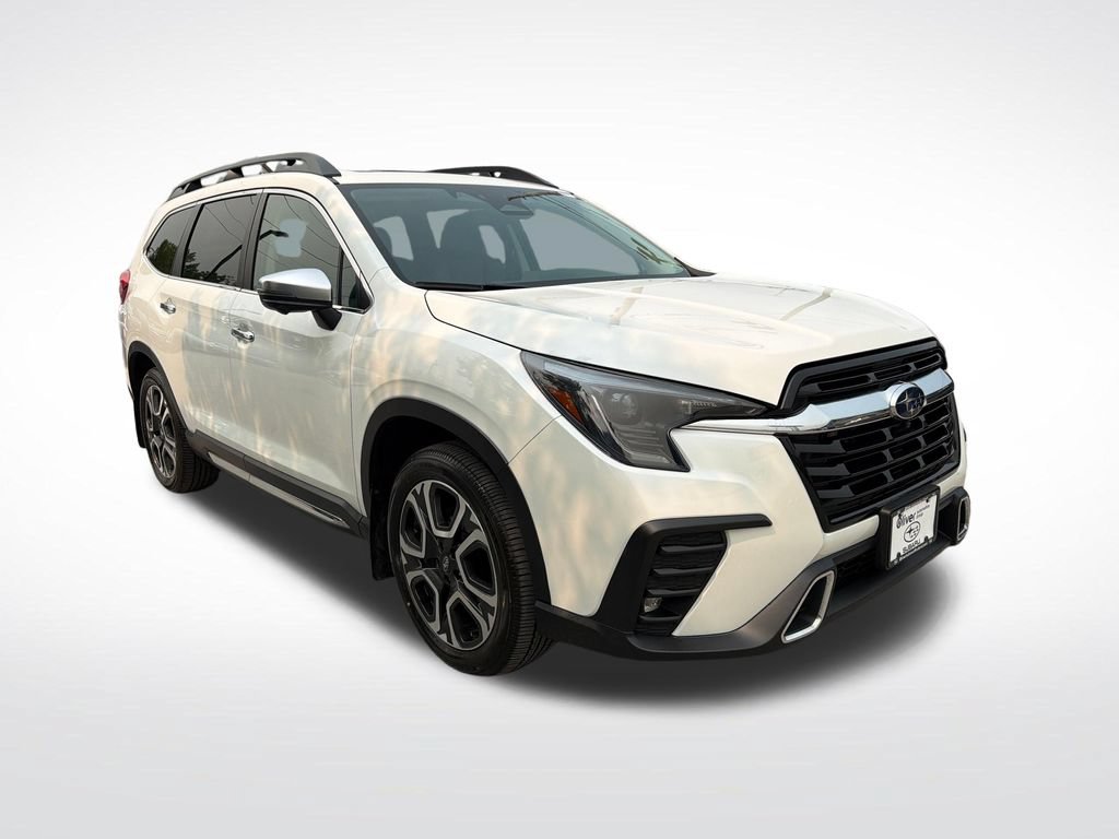 Used 2023 Subaru Ascent Touring AWD/4WD image 3