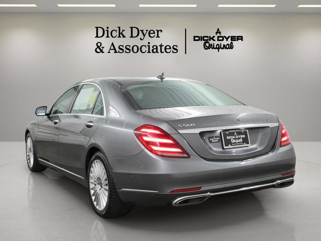 Used 2018 Mercedes-Benz S 560 Sedan image 9