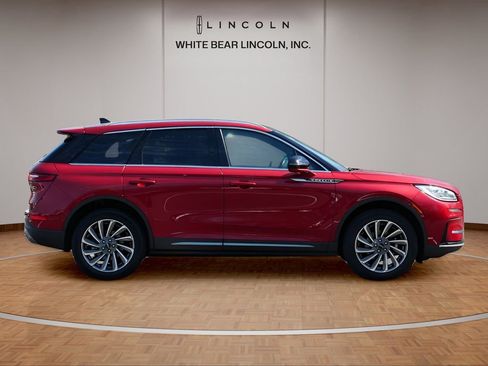 Certified 2023 Lincoln Corsair Reserve w/ Equipment Group 201A AWD/4WD image 4