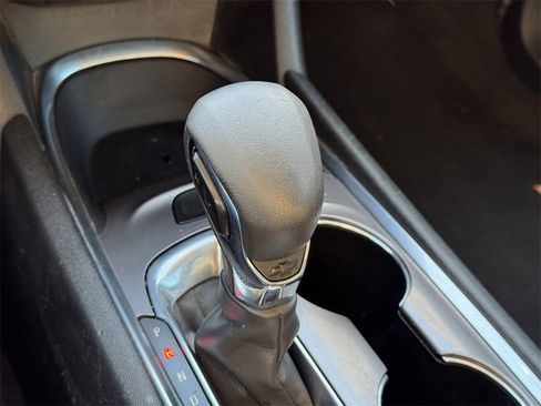 Used 2021 Chevrolet Malibu LT image 15