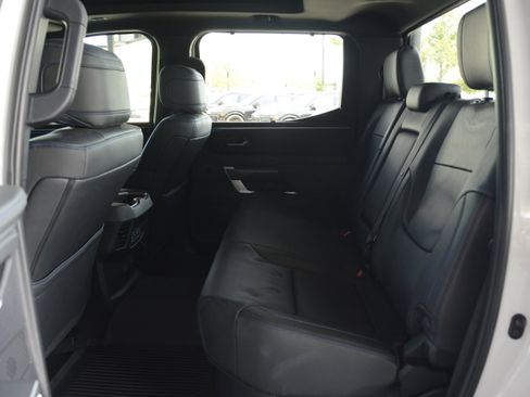 Used 2023 Toyota Tundra Platinum AWD/4WD image 33