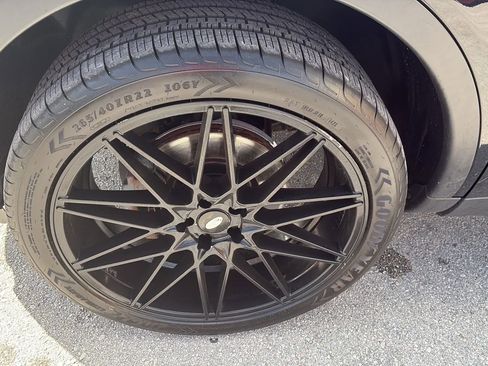 Used 2017 Land Rover Discovery Sport HSE Luxury AWD/4WD image 39