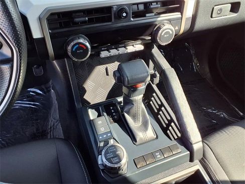 Used 2024 Toyota Tacoma TRD Off-Road image 19