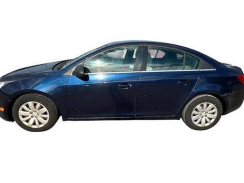 Used 2011 Chevrolet Cruze LS w/ Connectivity Package FWD image 2