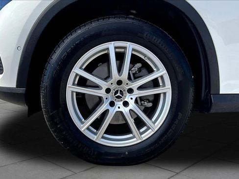 Certified 2025 Mercedes-Benz GLC 300 4MATIC image 11