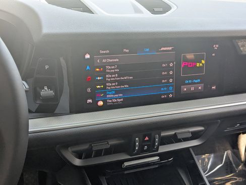 Used 2025 Porsche Cayenne image 18