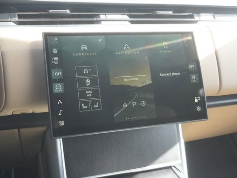 New 2026 Land Rover Range Rover SE image 15