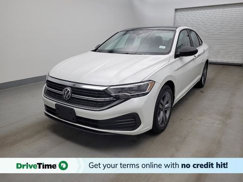 Used 2024 Volkswagen Jetta SE w/ Panoramic Sunroof Package image 1