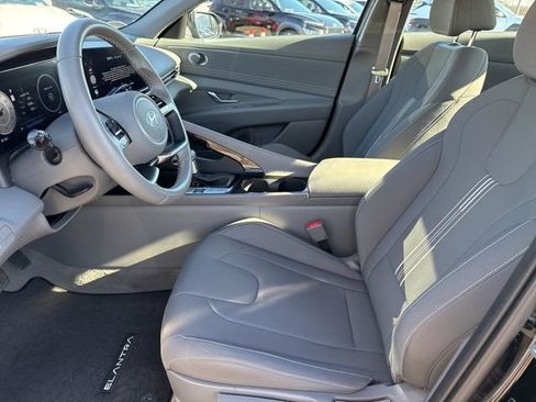 Certified 2025 Hyundai Elantra SEL w/ Cargo Package image 23