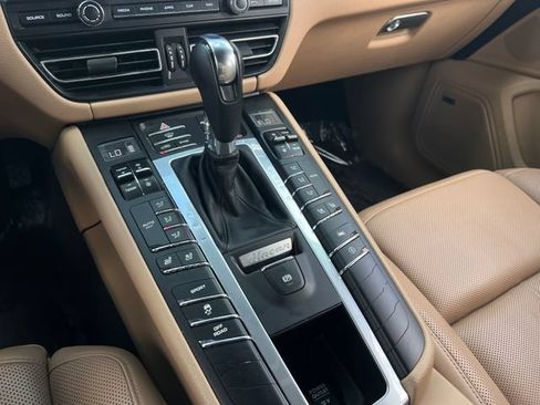Used 2021 Porsche Macan S AWD/4WD image 27